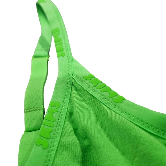 SKIMS Neon Green Underwire Bra - Picture 7 of 7